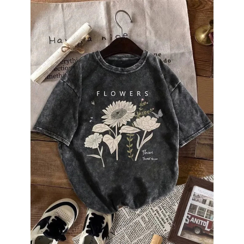 Sunflower Wildflower Floral Graphic T-Shirt Retro Letter Botanical Print Oversize Short Sleeve Loose Fit Crew Neck Top for Daily
