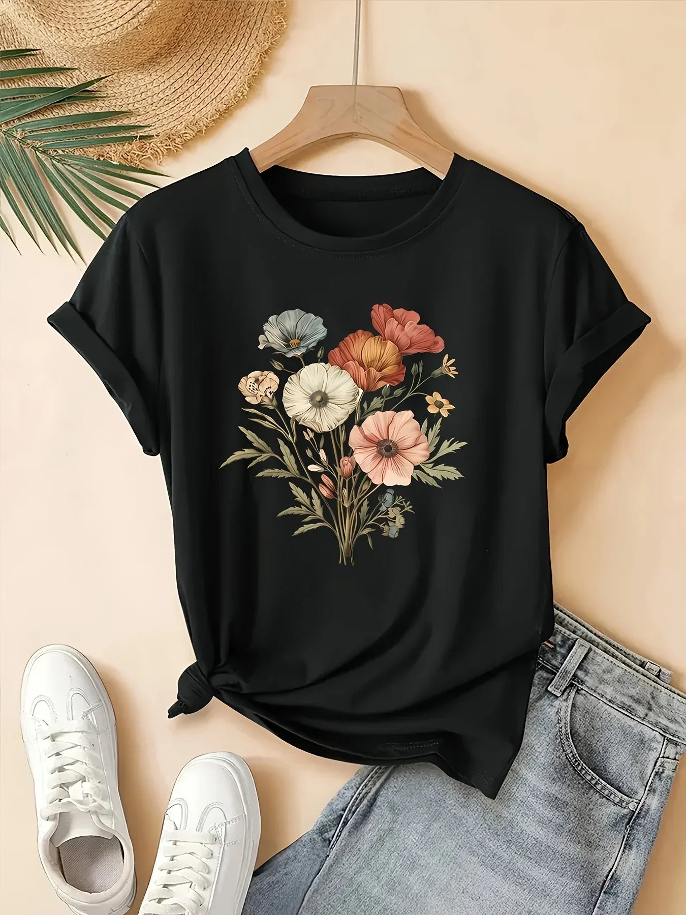 Plus Size Floral Fashion Tee Breathable Women's Casual Fashion T-Shirt Crew Neck Short Sleeve Colorful Floral Women Fashion Tee